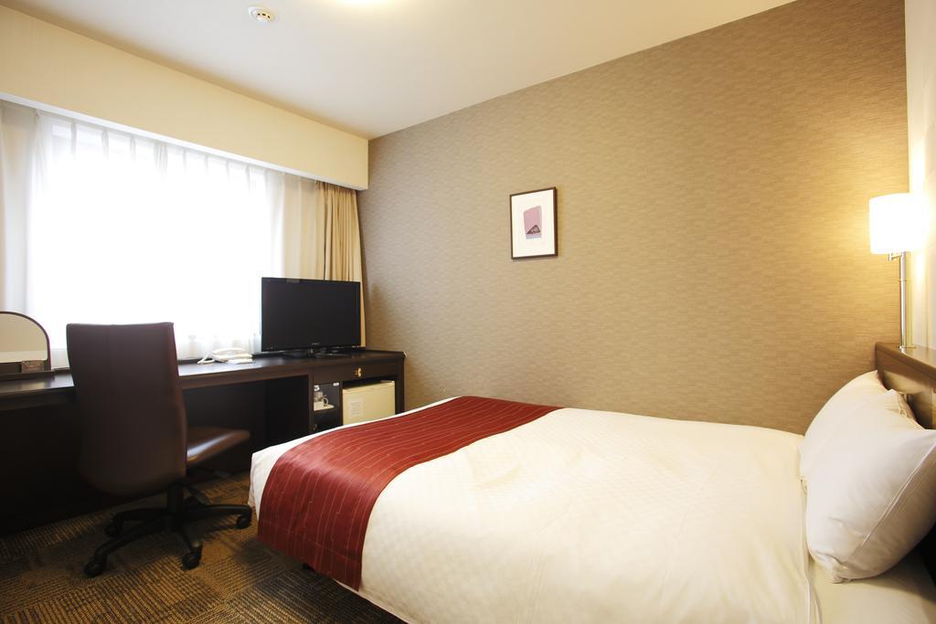 Daiwa Roynet Hotel Kanazawa Habitación foto